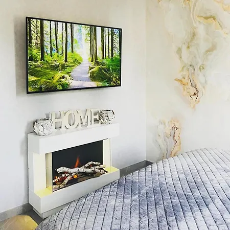 In 公寓 *